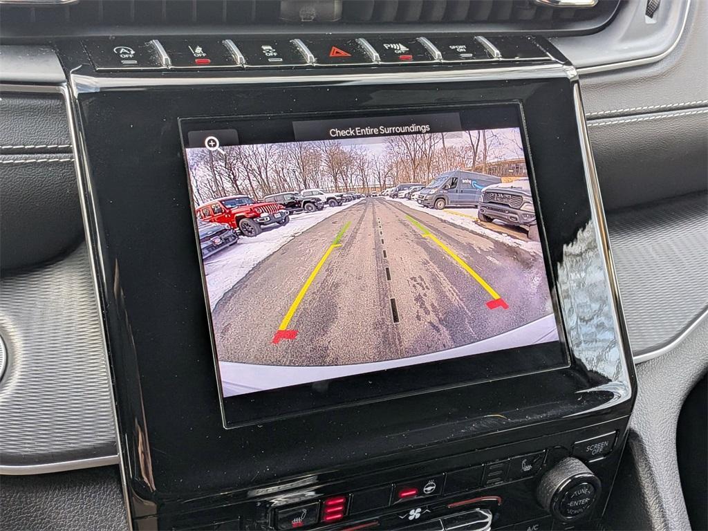 used 2024 Jeep Grand Cherokee car, priced at $33,380