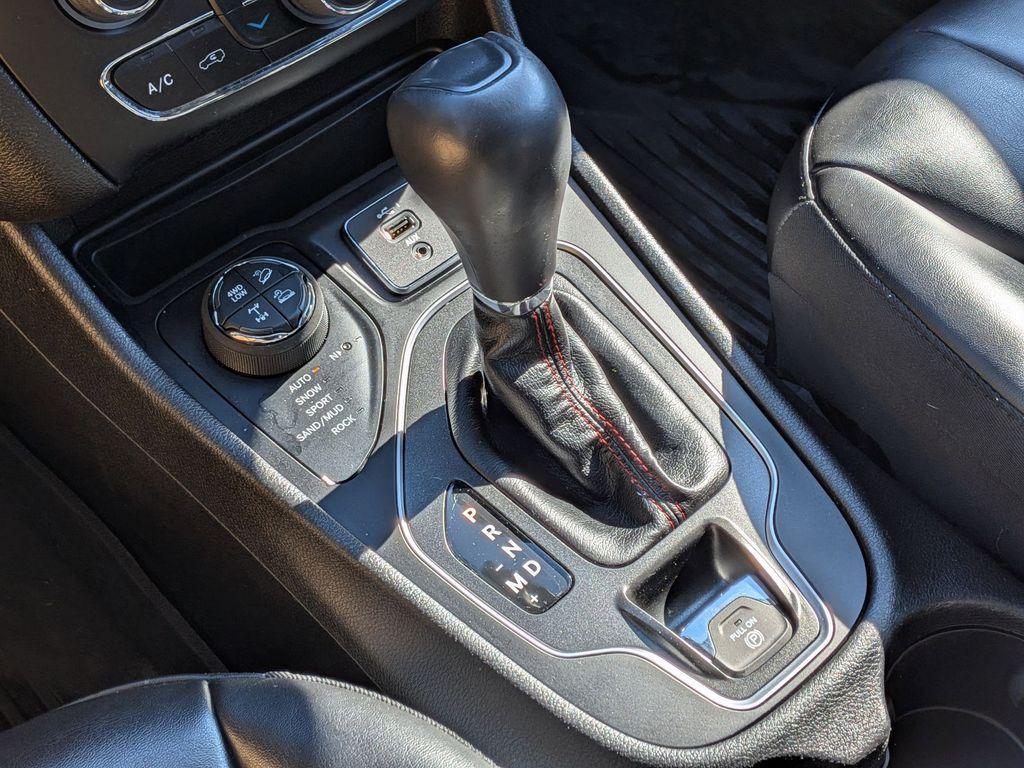 used 2021 Jeep Cherokee car, priced at $21,150