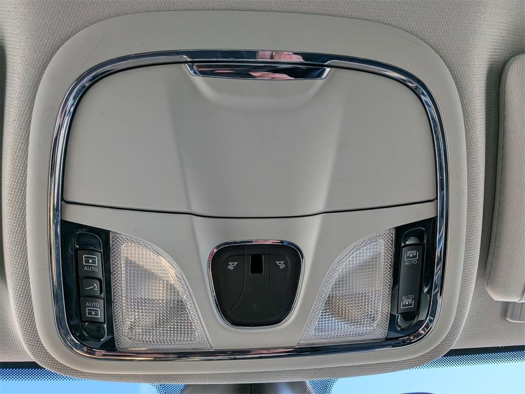 used 2020 Jeep Cherokee car, priced at $19,420