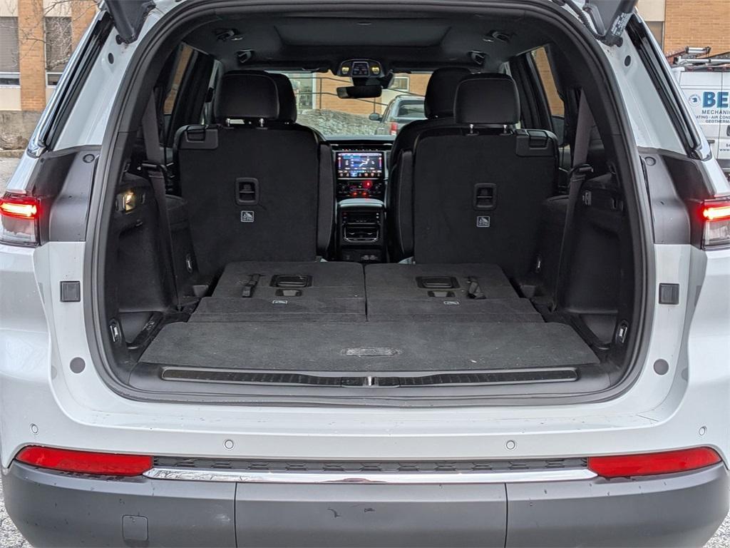 new 2025 Jeep Grand Cherokee L car, priced at $48,025