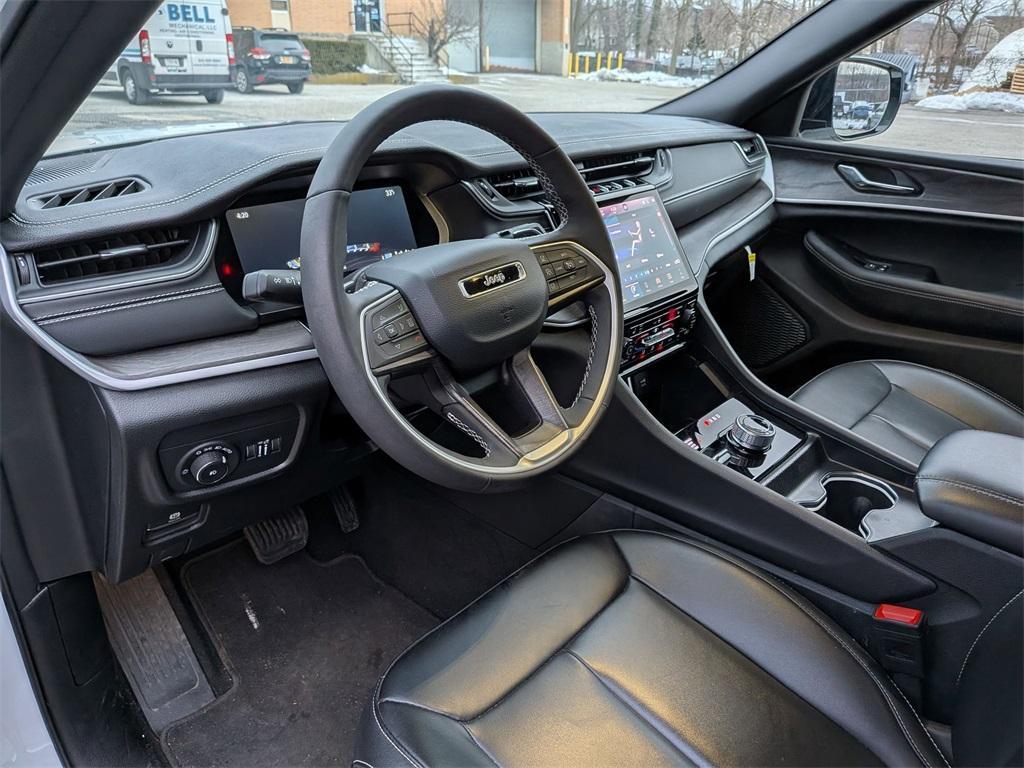 new 2025 Jeep Grand Cherokee L car, priced at $48,025