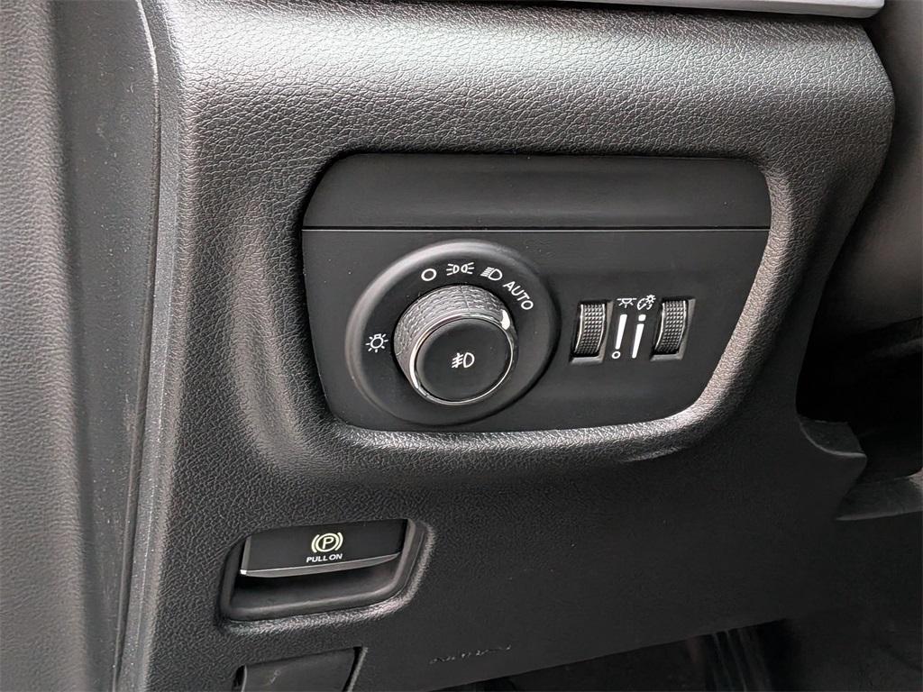 new 2025 Jeep Grand Cherokee L car, priced at $48,025