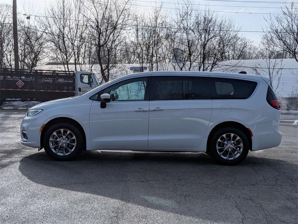 used 2023 Chrysler Pacifica car, priced at $29,450