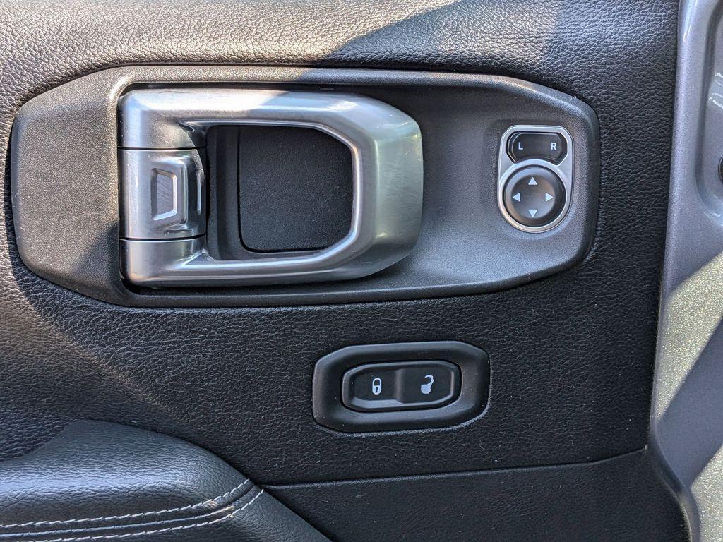 used 2020 Jeep Gladiator car, priced at $28,300