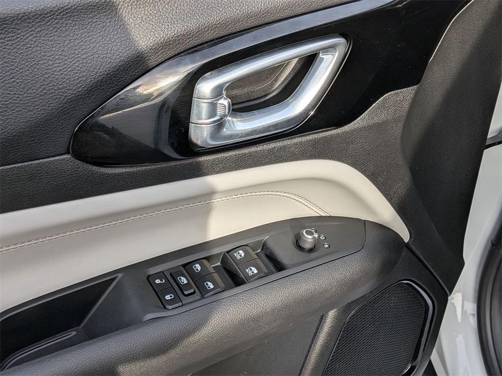 used 2023 Jeep Compass car, priced at $22,995