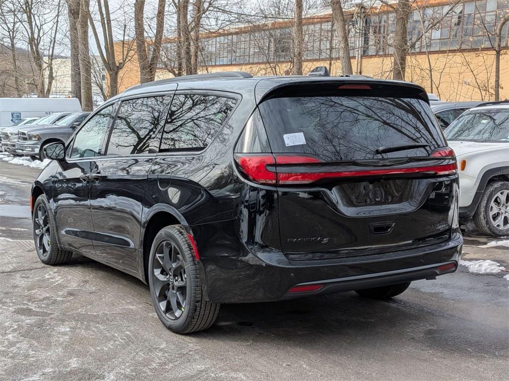 new 2026 Chrysler Pacifica car, priced at $53,745