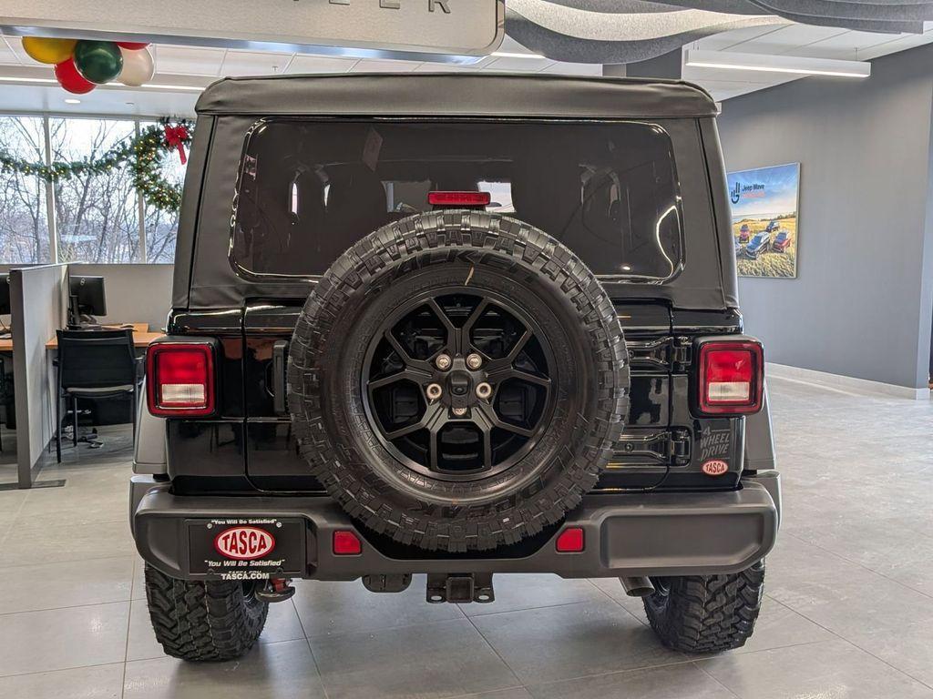 new 2026 Jeep Wrangler car, priced at $47,225