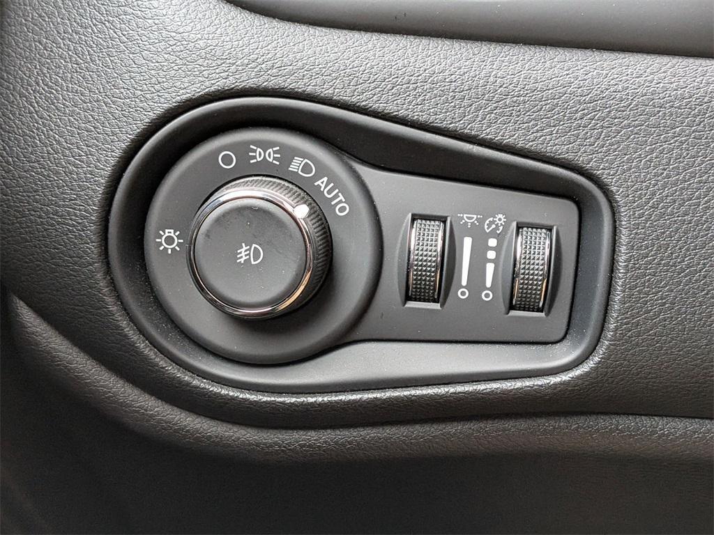 used 2023 Jeep Renegade car