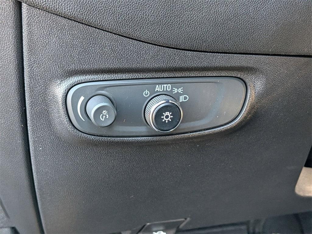 used 2022 Chevrolet Equinox car, priced at $19,500