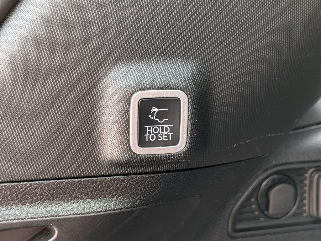 used 2023 Jeep Grand Cherokee car, priced at $32,300