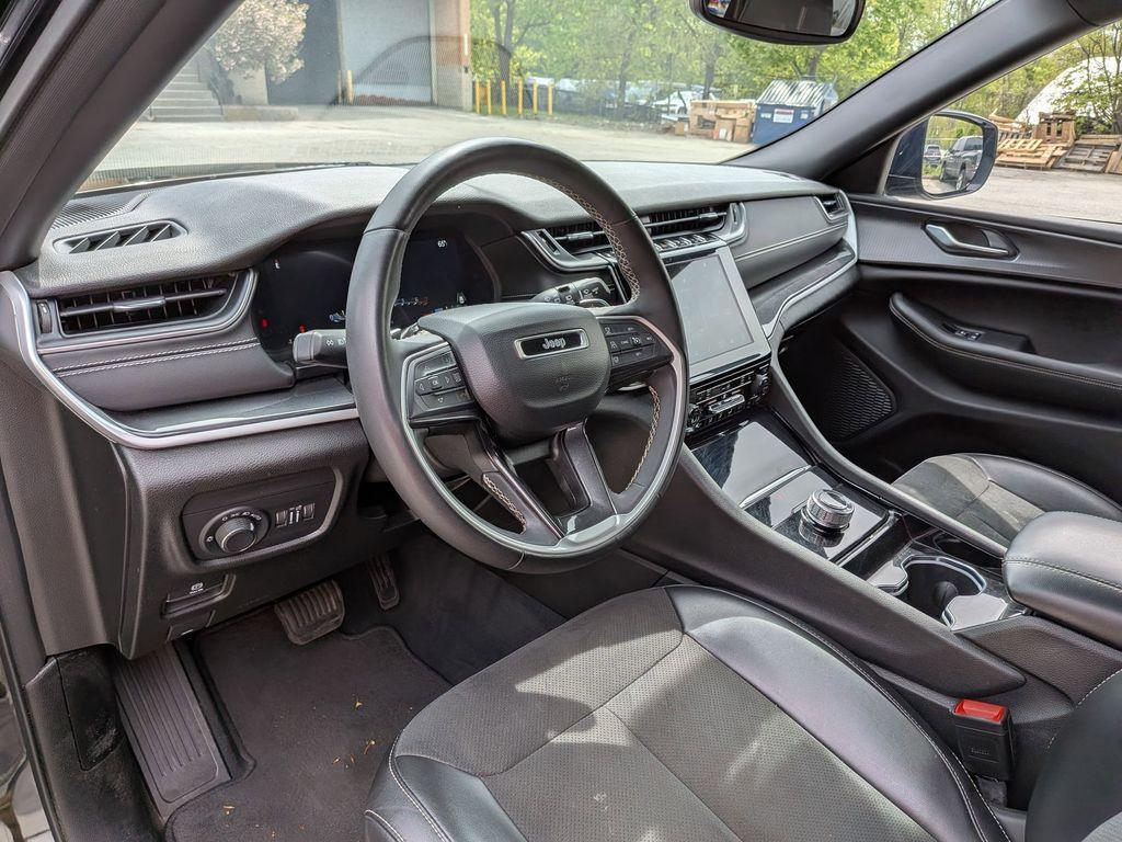 used 2023 Jeep Grand Cherokee car, priced at $32,300