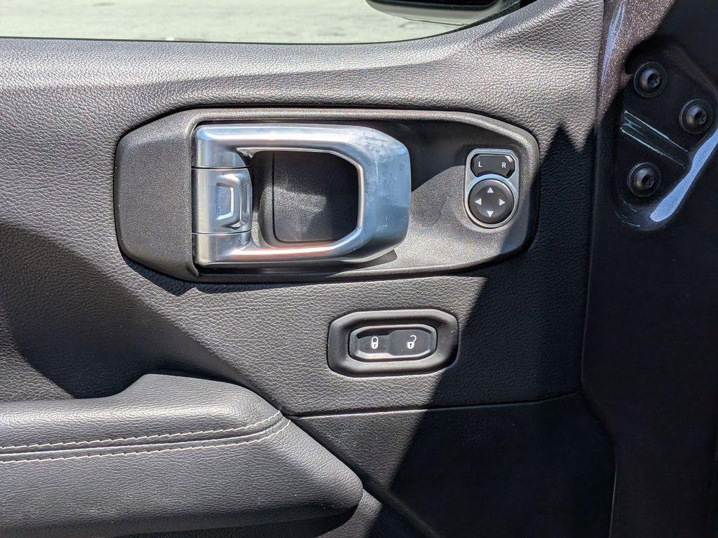 used 2021 Jeep Wrangler Unlimited car, priced at $32,055