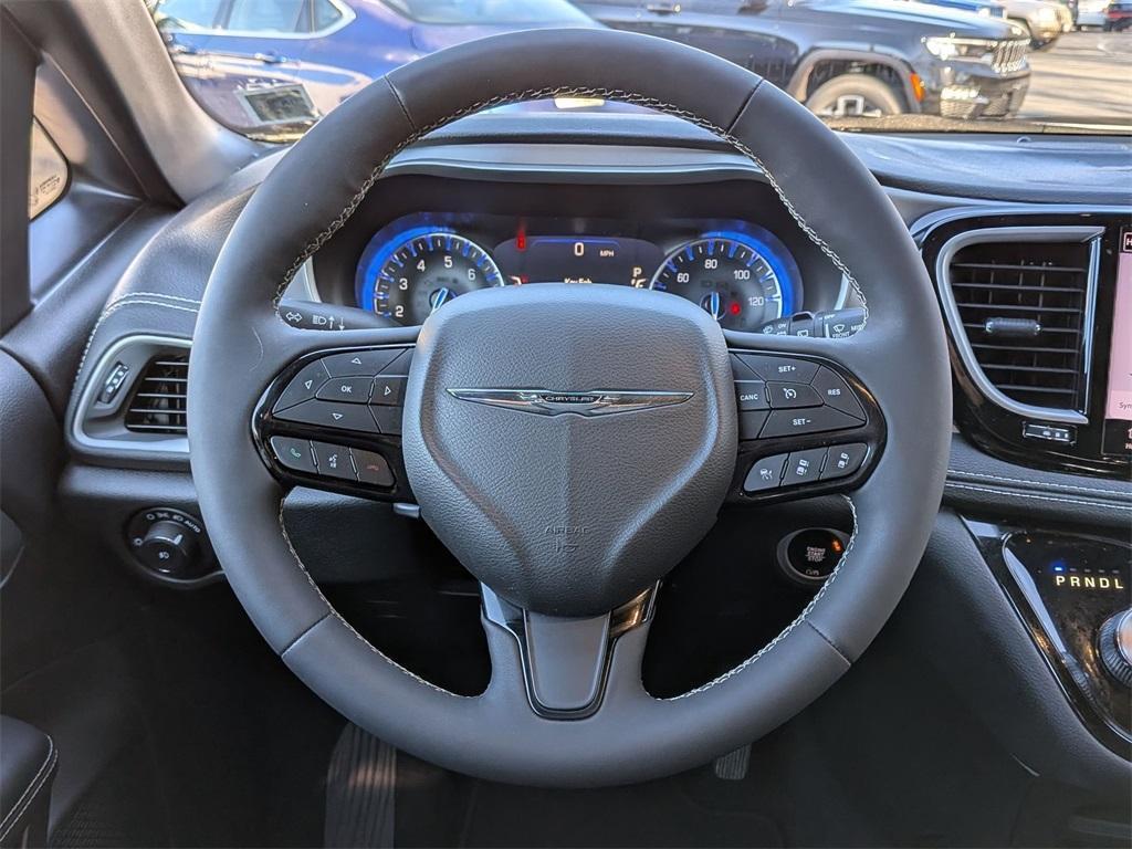 used 2022 Chrysler Pacifica car, priced at $31,995