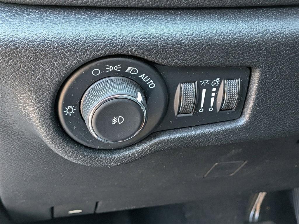 used 2022 Chrysler Pacifica car, priced at $31,995