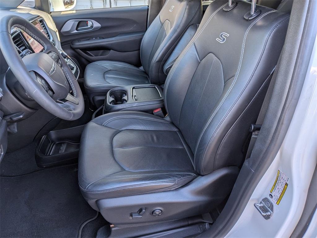 used 2022 Chrysler Pacifica car, priced at $31,995