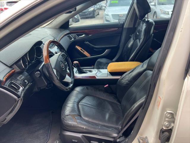 2009 White Cadillac CTS