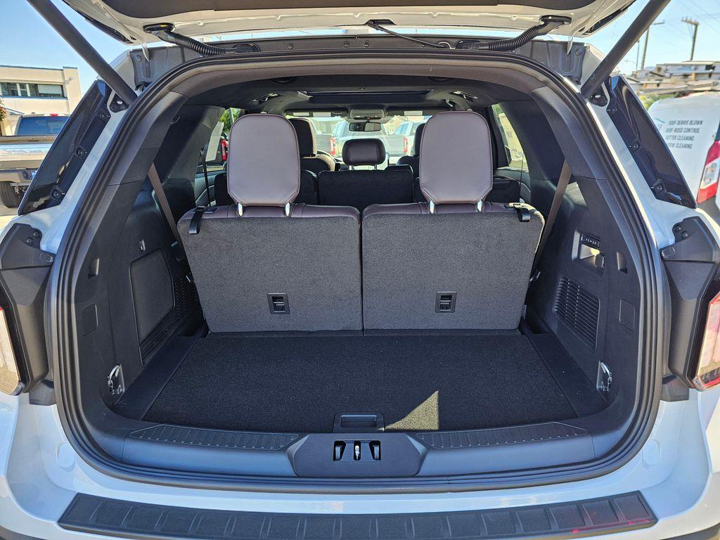 new 2026 Ford Explorer car, priced at $51,772