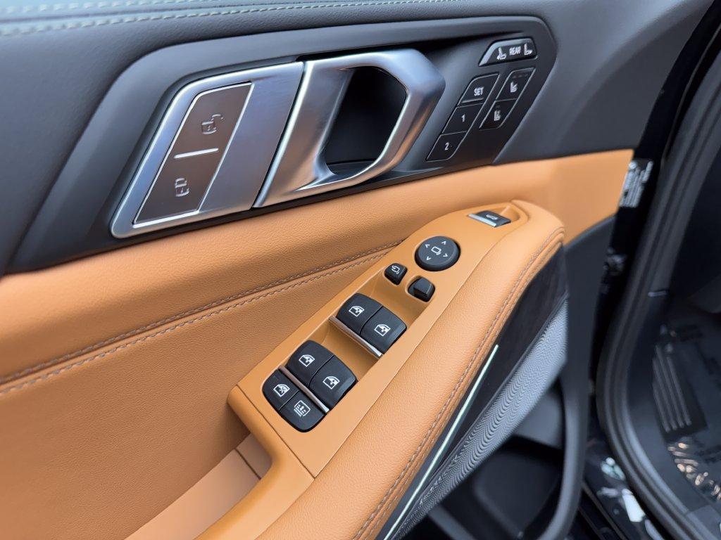new 2027 BMW X7 car, priced at $105,305