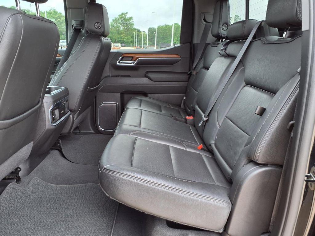 used 2022 GMC Sierra 1500 car, priced at $37,998