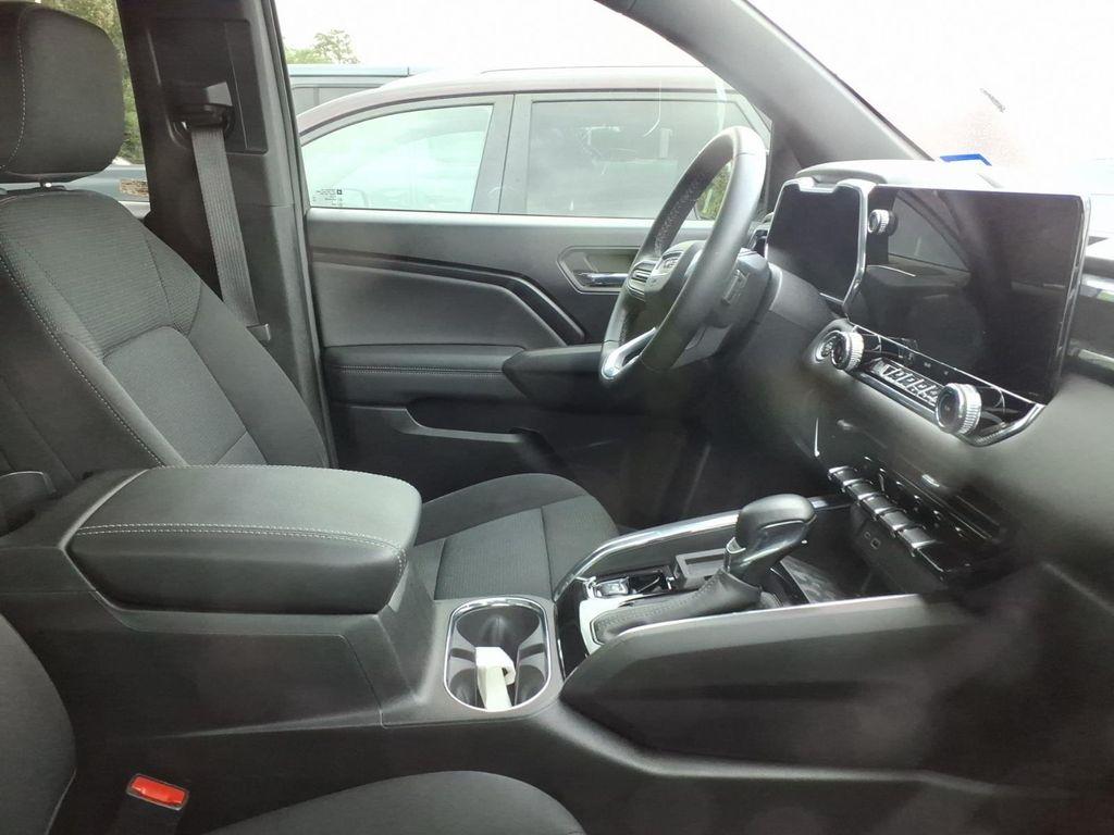 used 2024 GMC Canyon car, priced at $33,998