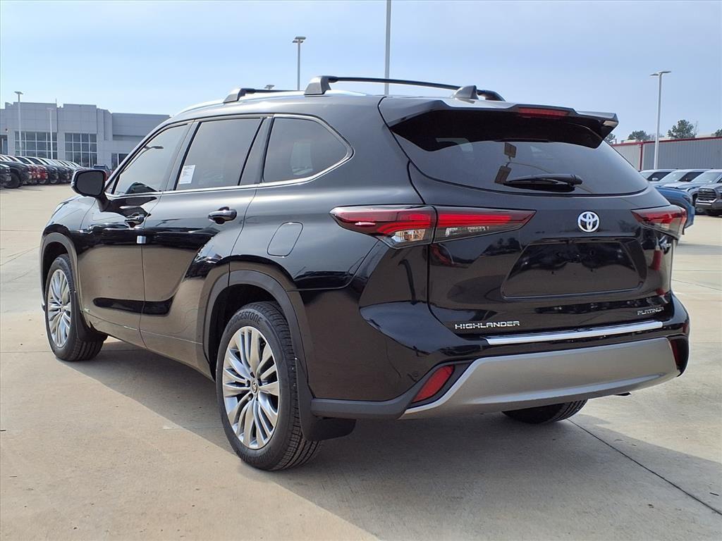 new 2026 Toyota Highlander Hybrid car, priced at $54,975