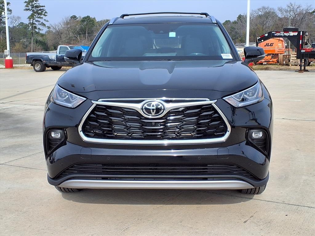 new 2026 Toyota Highlander Hybrid car, priced at $54,975
