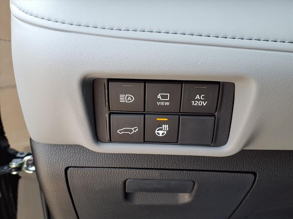 new 2026 Toyota Highlander Hybrid car, priced at $54,975