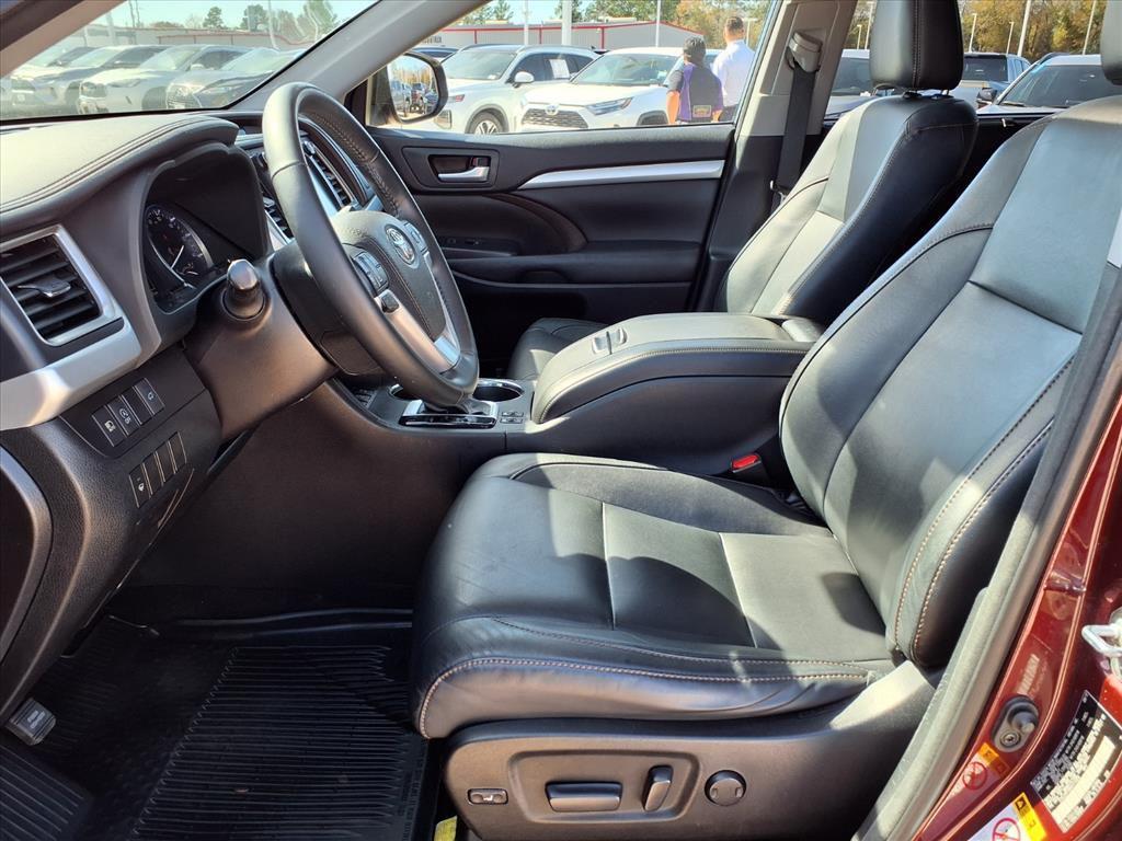 used 2017 Toyota Highlander car, priced at $21,998