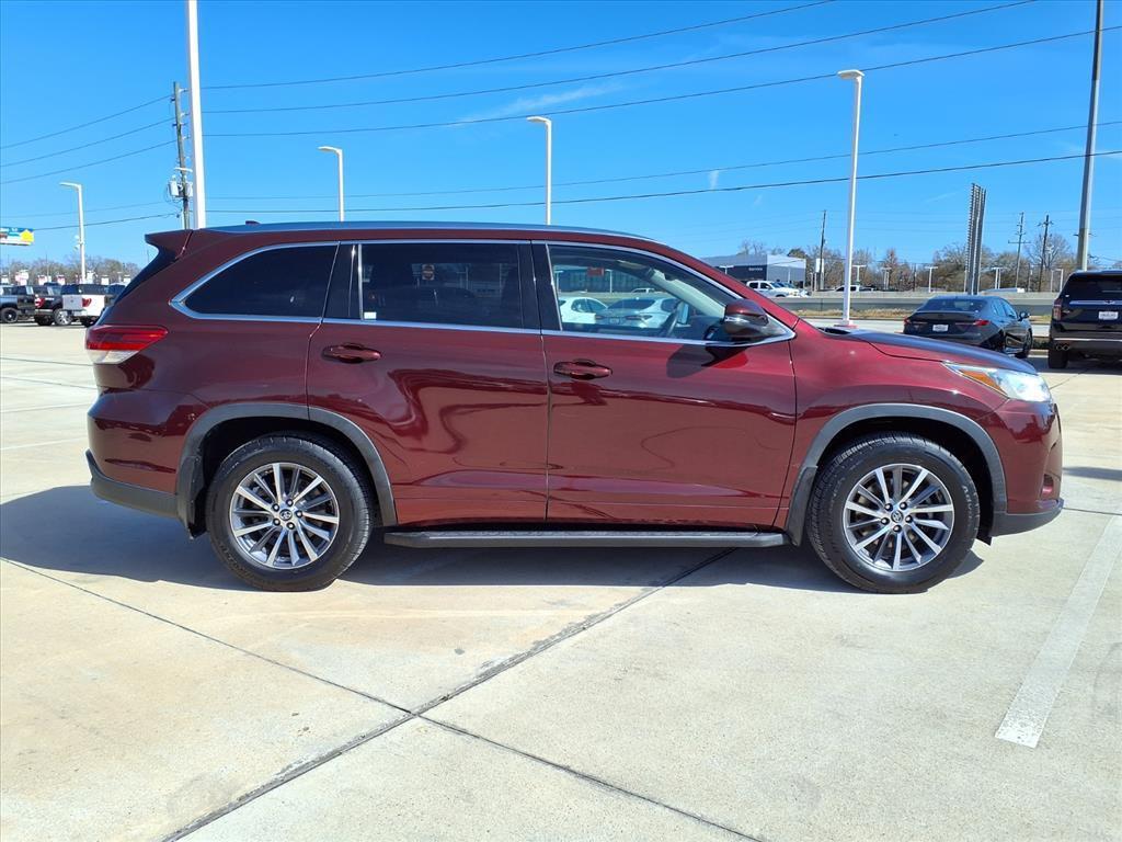 used 2017 Toyota Highlander car, priced at $21,998