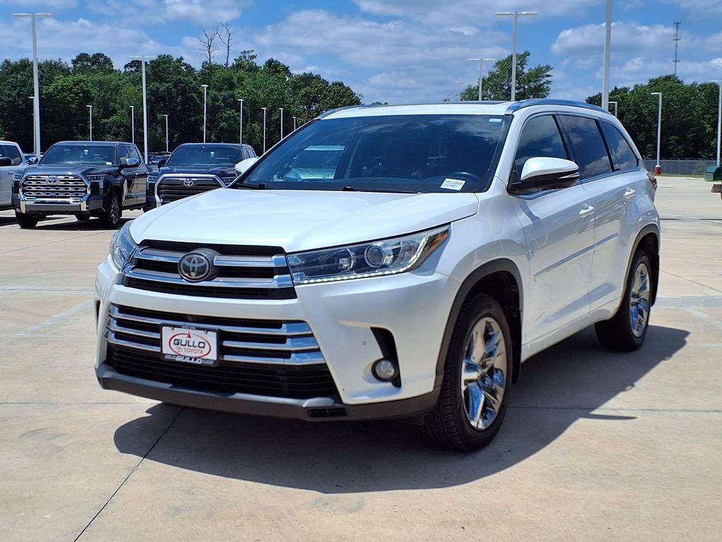 used 2018 Toyota Highlander car, priced at $19,748