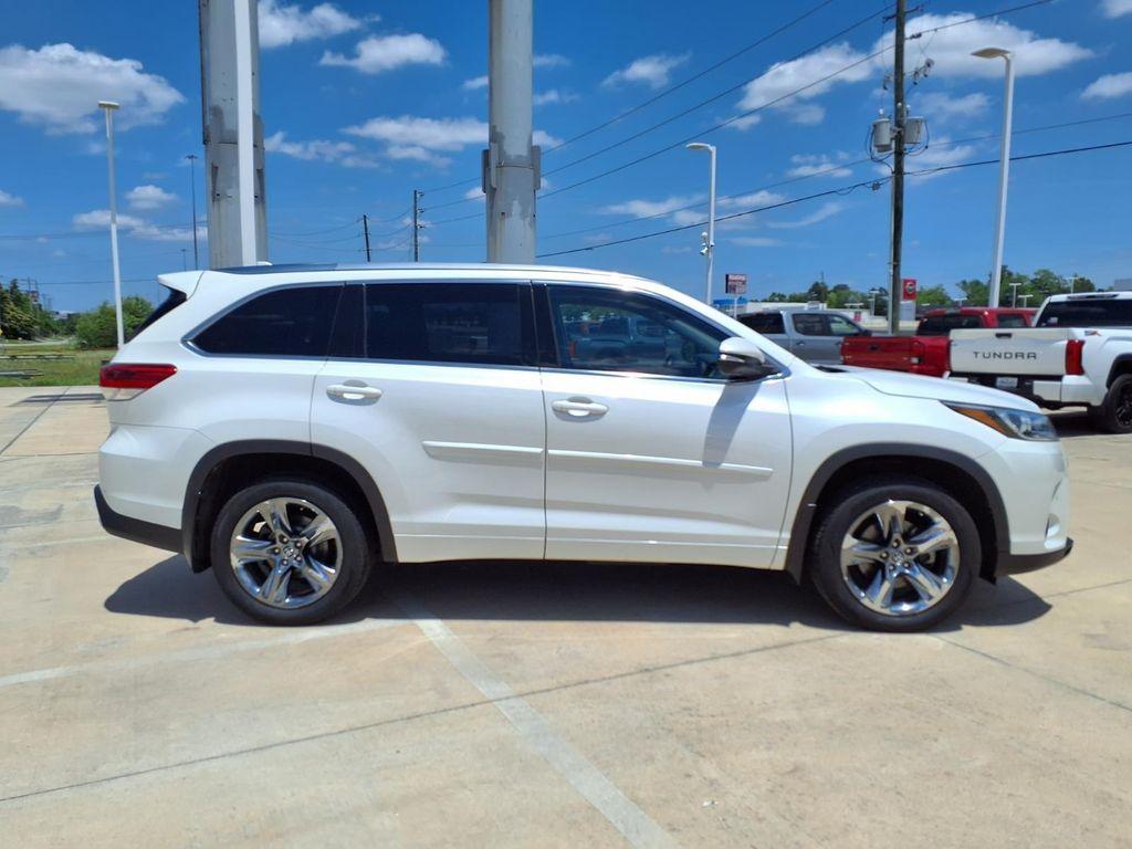 used 2018 Toyota Highlander car, priced at $19,748