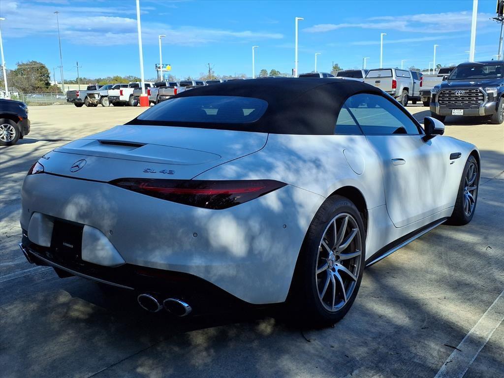 used 2023 Mercedes-Benz AMG SL 43 car, priced at $71,998
