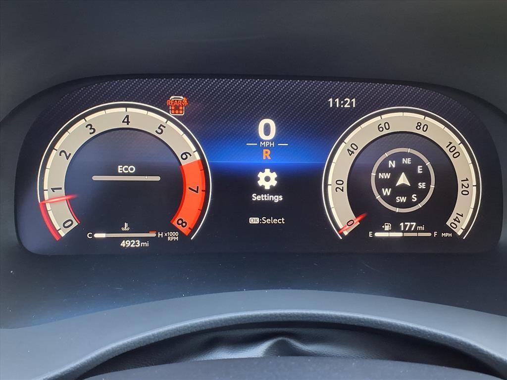 used 2025 Toyota Highlander car, priced at $49,748