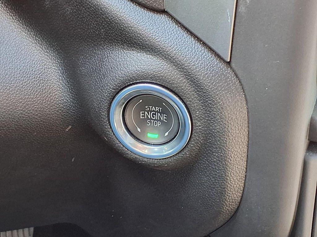 used 2025 GMC Sierra 1500 car, priced at $35,748