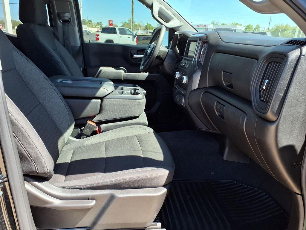 used 2025 GMC Sierra 1500 car, priced at $35,748