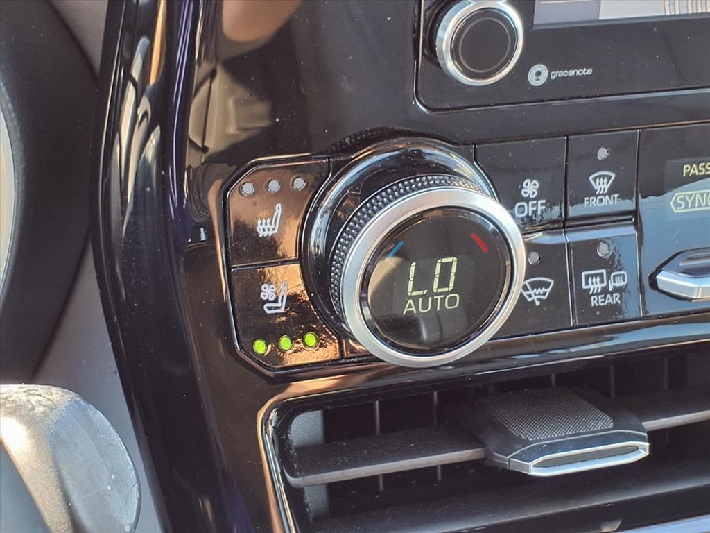 used 2020 Toyota Highlander car, priced at $25,498