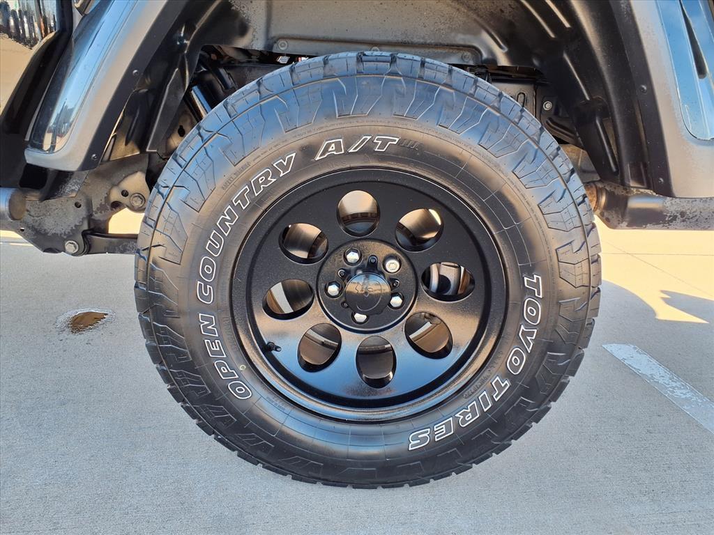 used 2021 Jeep Gladiator car, priced at $26,498