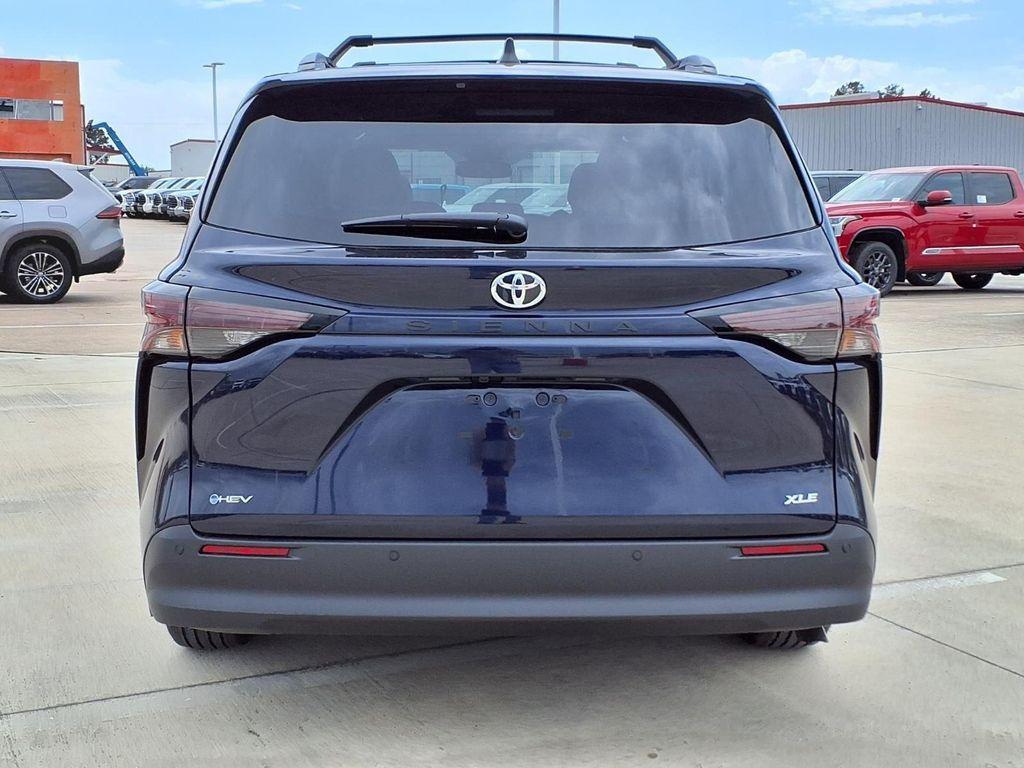 new 2026 Toyota Sienna car, priced at $46,927