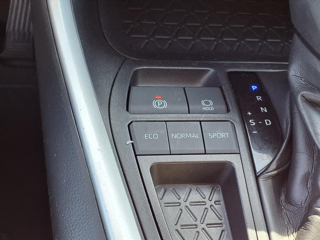 used 2020 Toyota RAV4 car, priced at $19,248