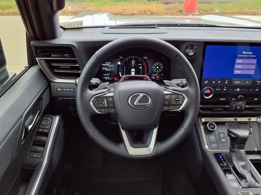 used 2025 Lexus GX 550 car, priced at $96,498