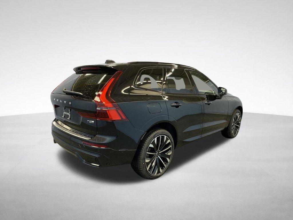 new 2026 Volvo XC60 Plug-In Hybrid car, priced at $75,235