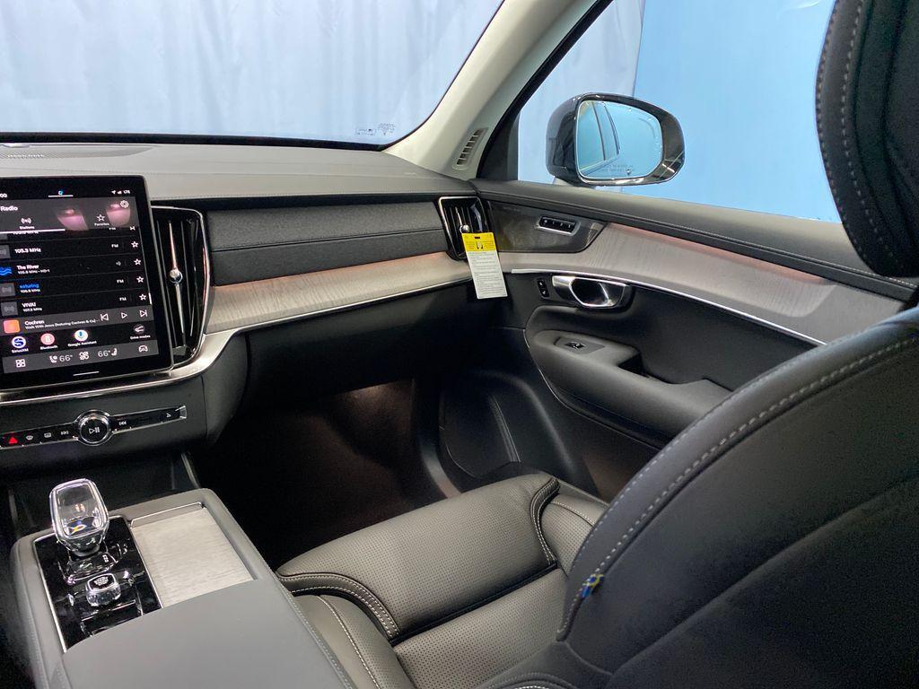 new 2026 Volvo XC90 Plug-In Hybrid car, priced at $85,295