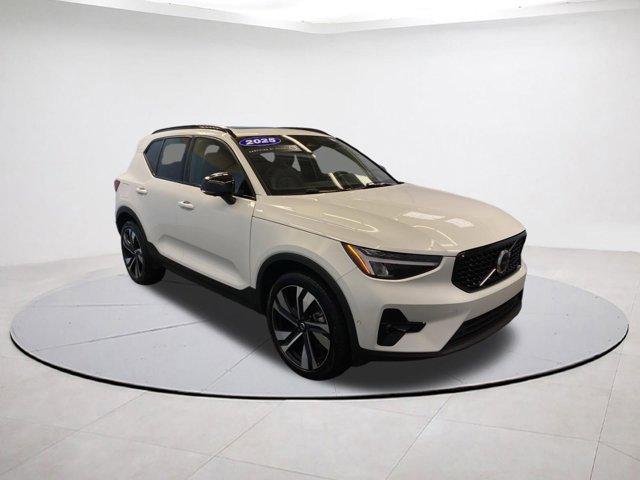 used 2025 Volvo XC40 car, priced at $32,051
