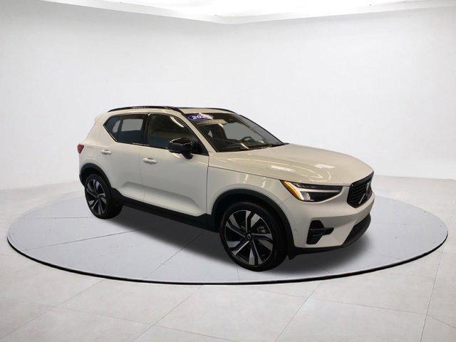used 2025 Volvo XC40 car, priced at $32,051