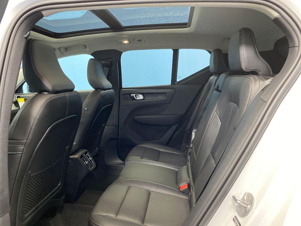 new 2026 Volvo XC40 car, priced at $49,925