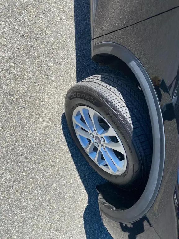 used 2020 Ford Escape car, priced at $13,495