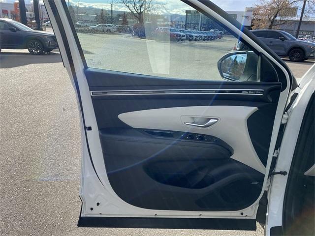 used 2024 Hyundai TUCSON Hybrid car, priced at $30,580