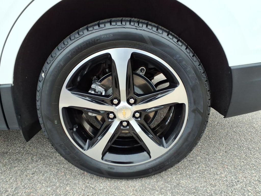 used 2022 Chevrolet Equinox car, priced at $19,360