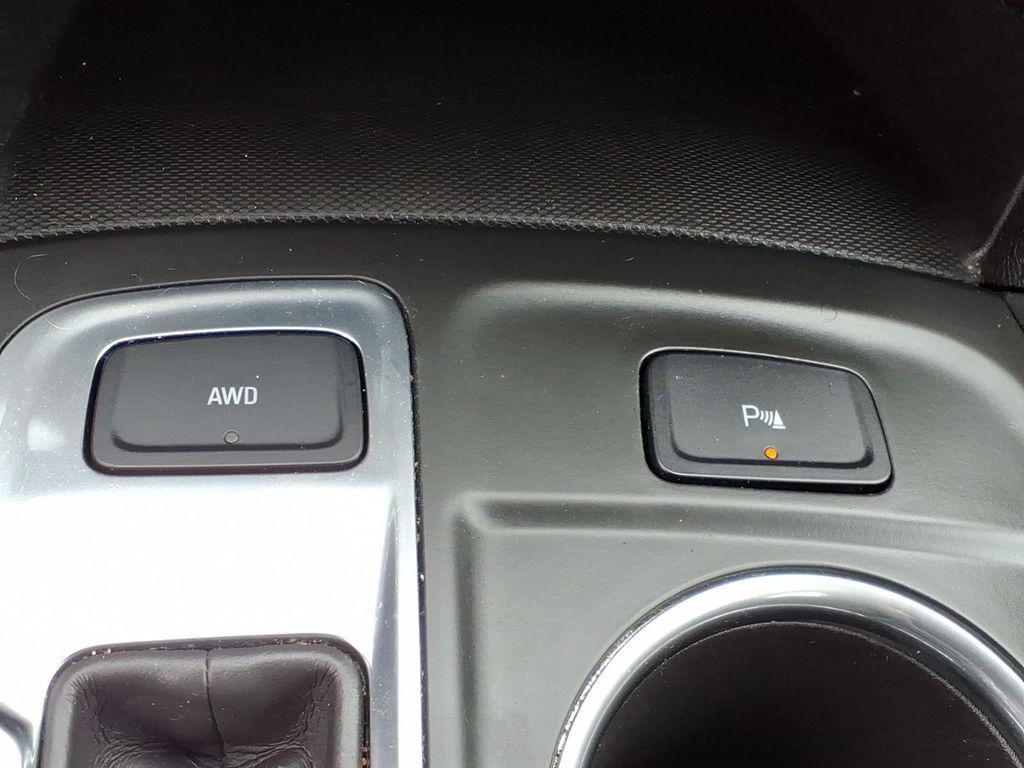 used 2022 Chevrolet Equinox car, priced at $19,360