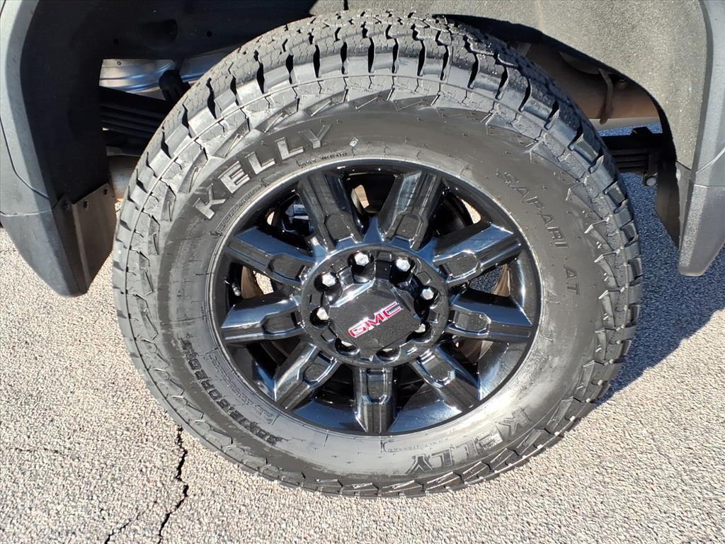 used 2024 GMC Sierra 2500 car, priced at $62,278